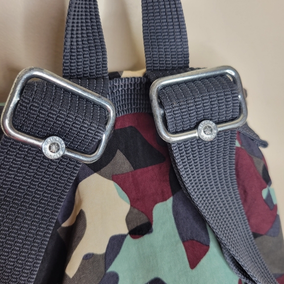 Kipling Elijah Backpack L Fem Camo Drawstring Top - Picture 5 of 13